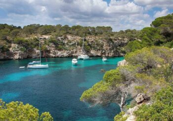 Comment éviter la foule en été dans le Sud ? Astuces et coins secrets