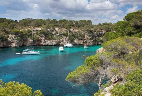Comment éviter la foule en été dans le Sud ? Astuces et coins secrets